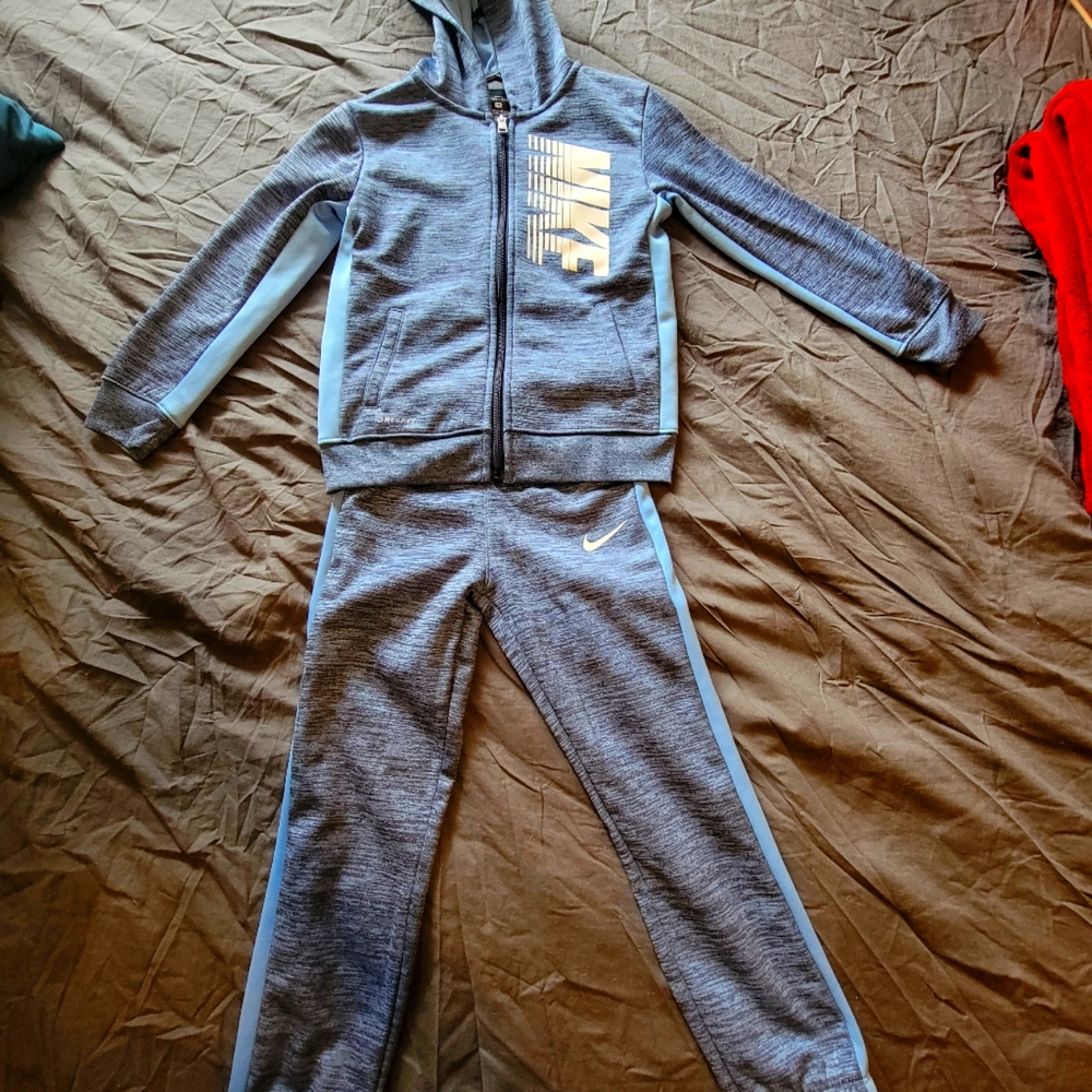 Nike sweat outfit